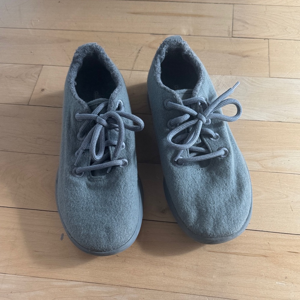 Gray Wool Allbirds sneakers